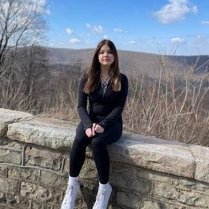 Meet your Posher, Caroline